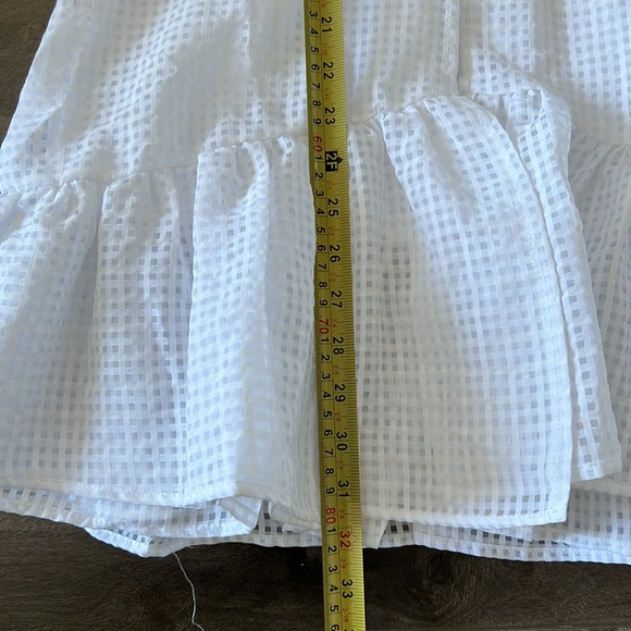 Long Sleeve V-Neck White Dress - Picture 13 of 13